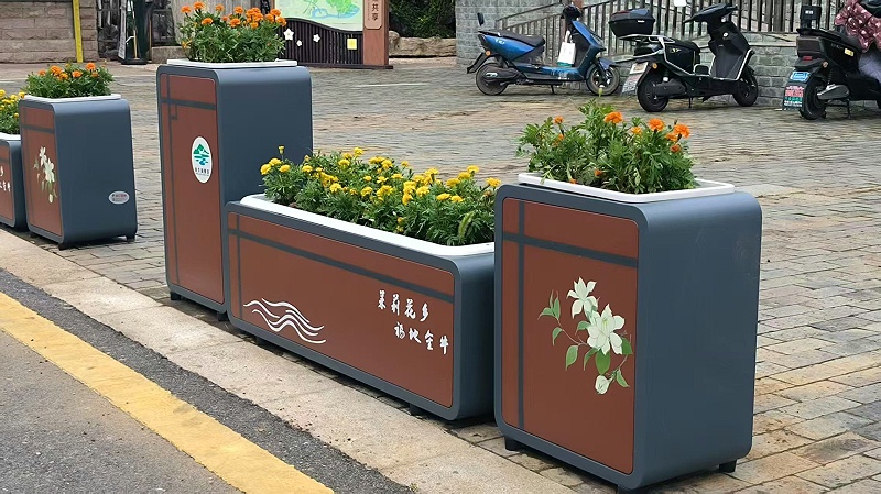 32c876ef-324f-4019-b4b9-40163867d85b