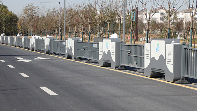 山水轻勾花箱护栏 山水轻勾花箱护栏